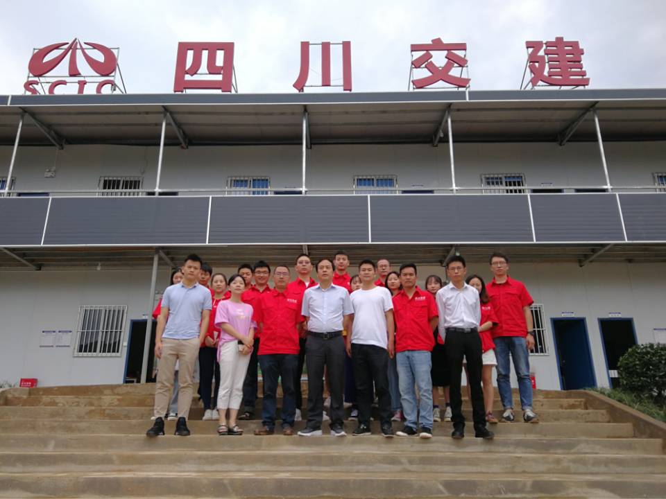 张书记送清凉.jpg 张书记送清凉.jpg