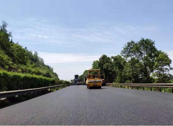 G5京昆高速公路绵广段路面维修工程二阶段(进川向)路面坑凼修补任务顺利完成.png G5京昆高速公路绵广段路面维修工程二阶段(进川向)路面坑凼修补任务顺利完成.png