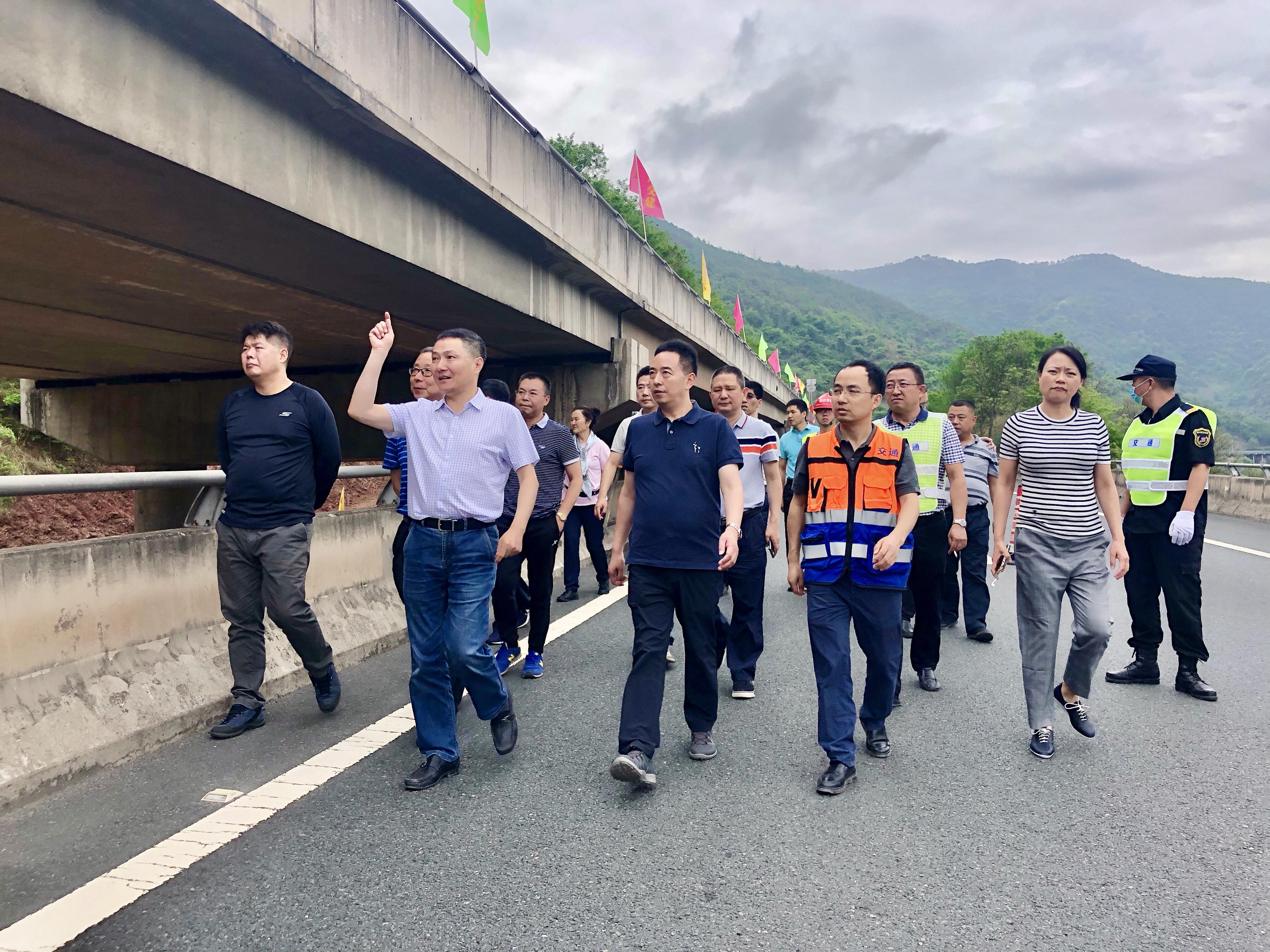 西攀路.jpg 西攀路.jpg