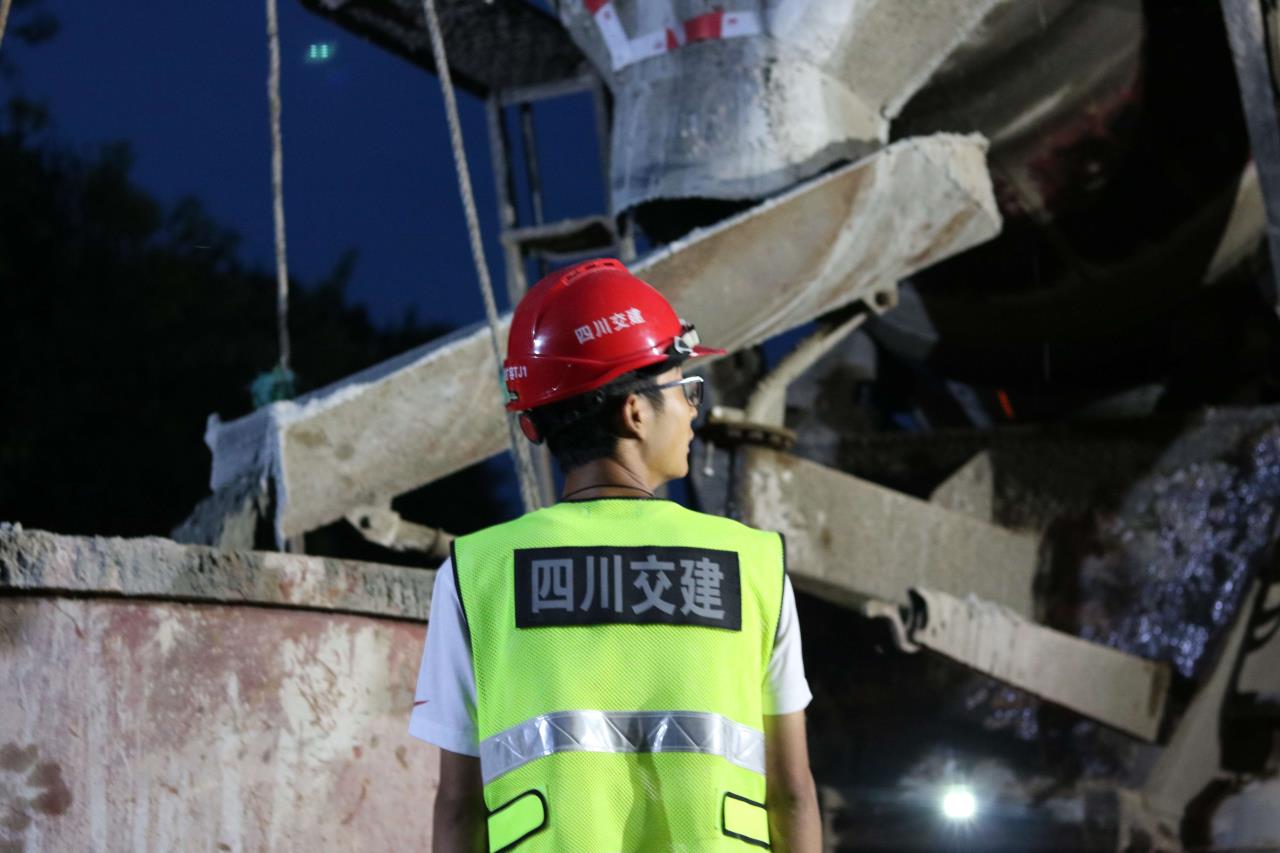 草堂村大桥2_Jc.jpg 草堂村大桥2_Jc.jpg