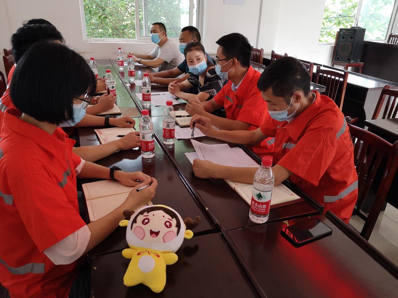 党员双报到座谈会4.jpg 党员双报到座谈会4.jpg