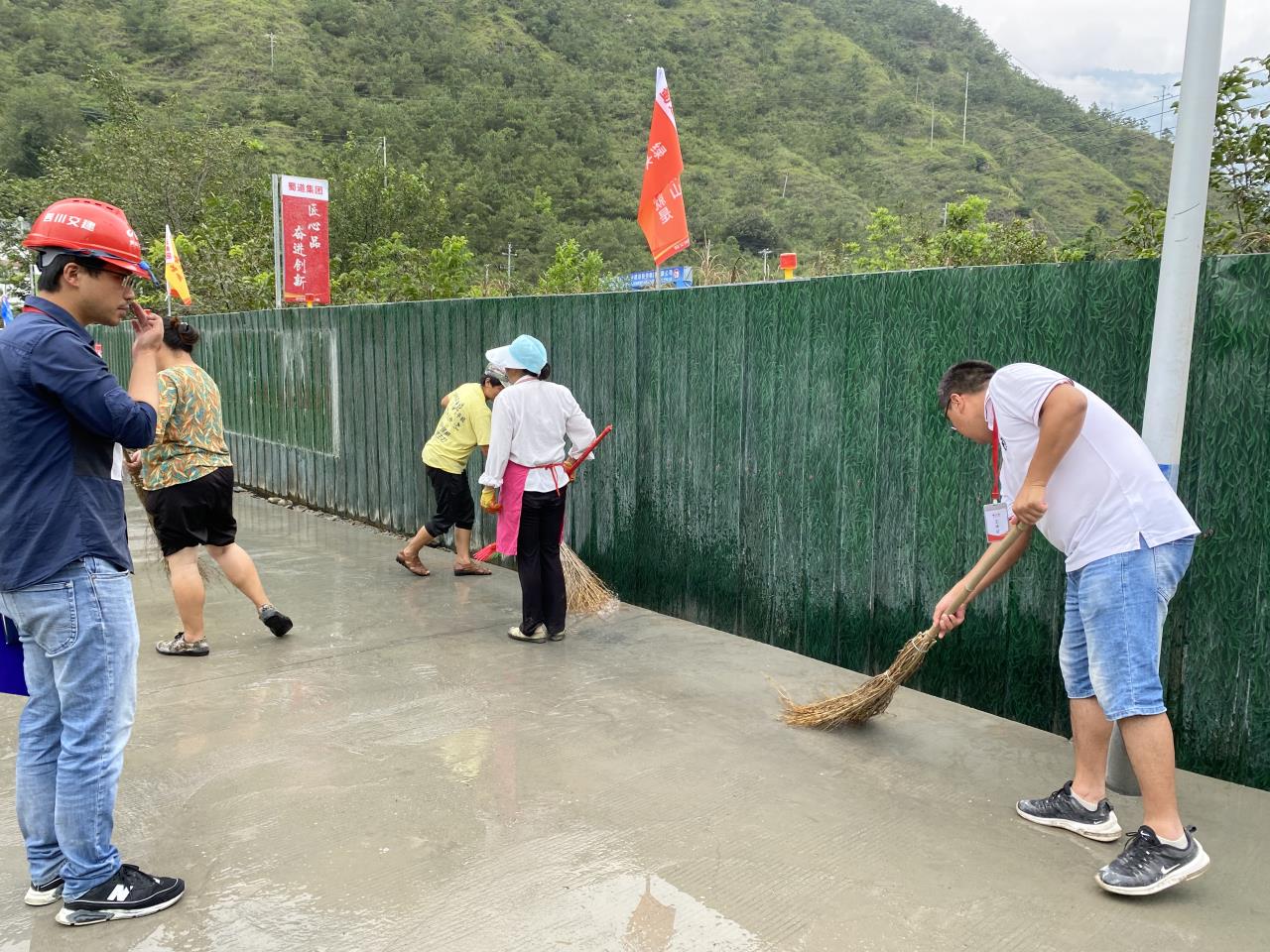 现场照片3.jpg 现场照片3.jpg